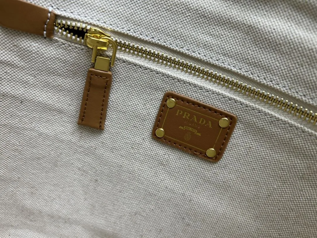 Prada Shopping Bags-367 - Image 10