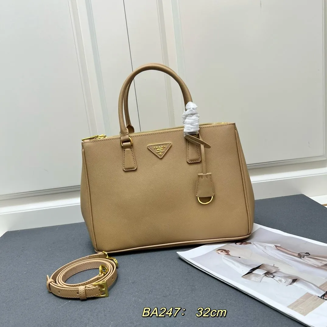 Prada Shopping Bags-373
