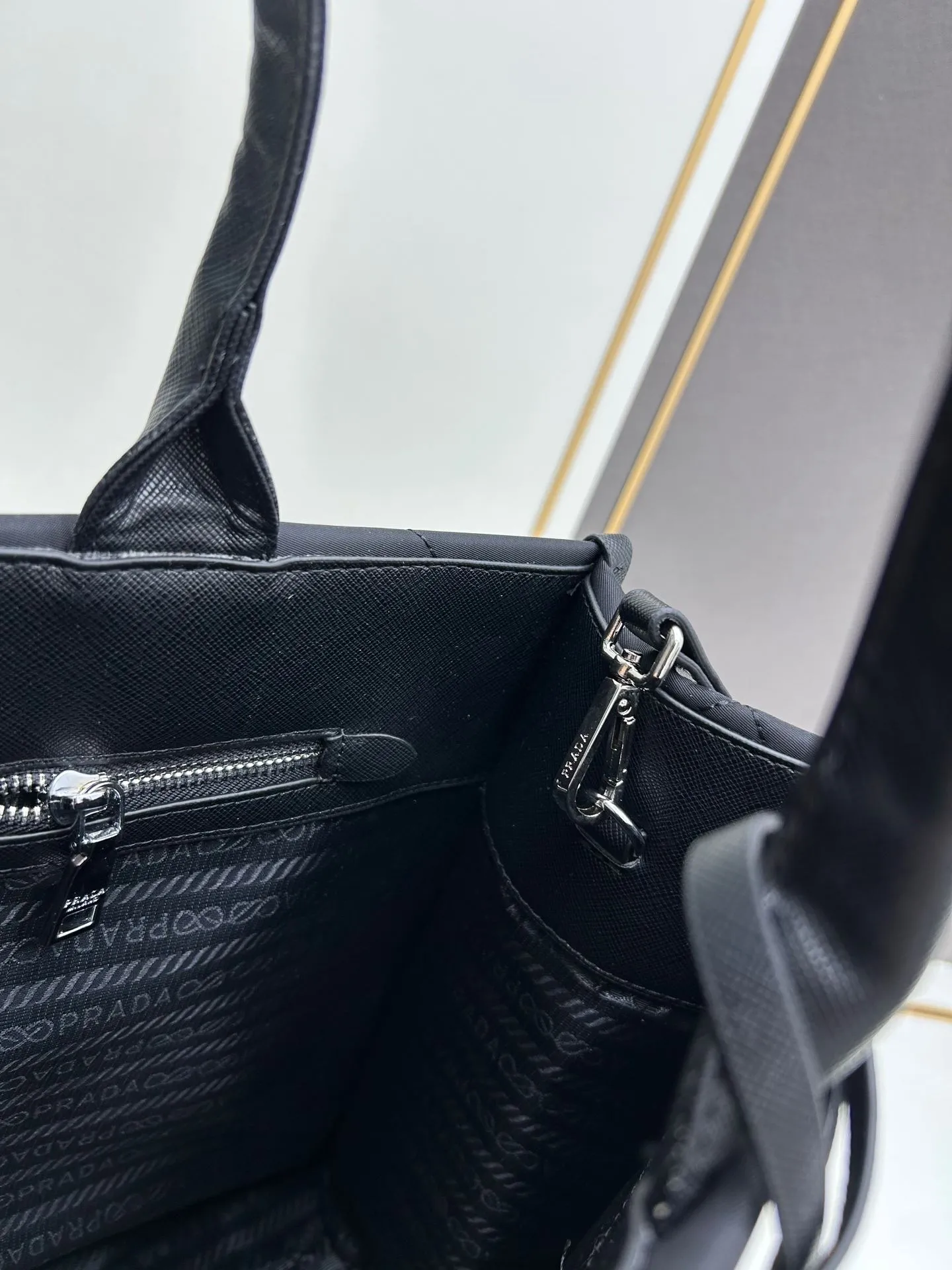 Prada Shopping Bags-377 - Image 6