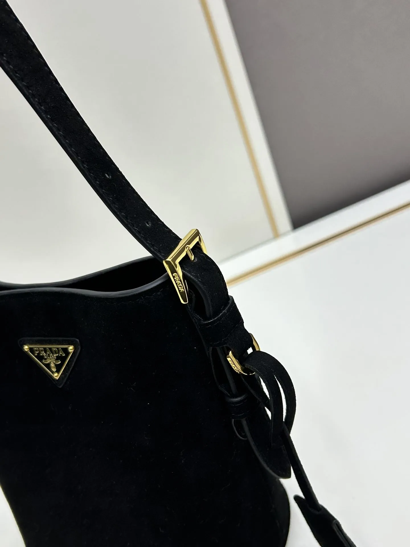Prada Shopping Bags-380 - Image 6