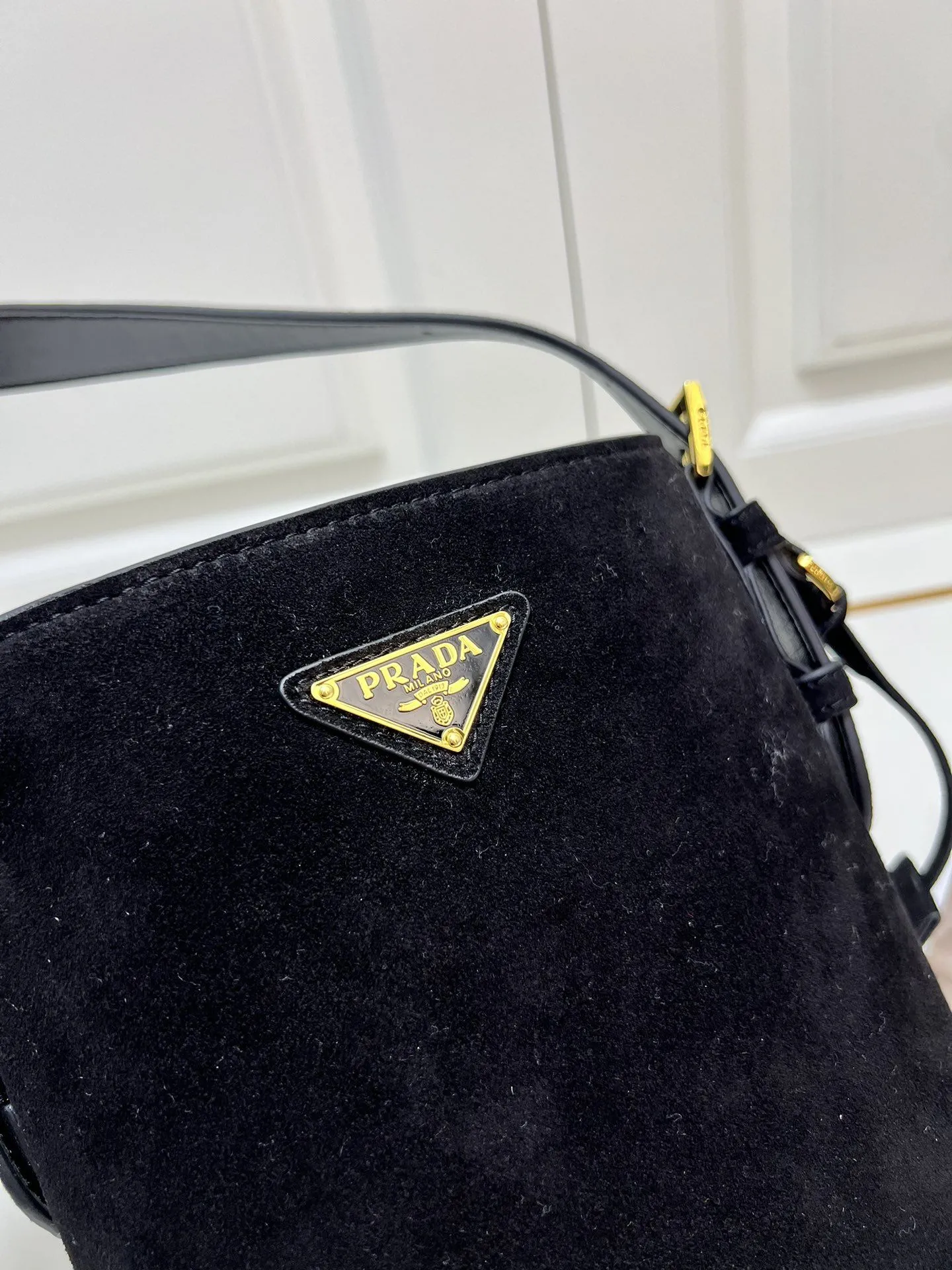 Prada Shopping Bags-381 - Image 4