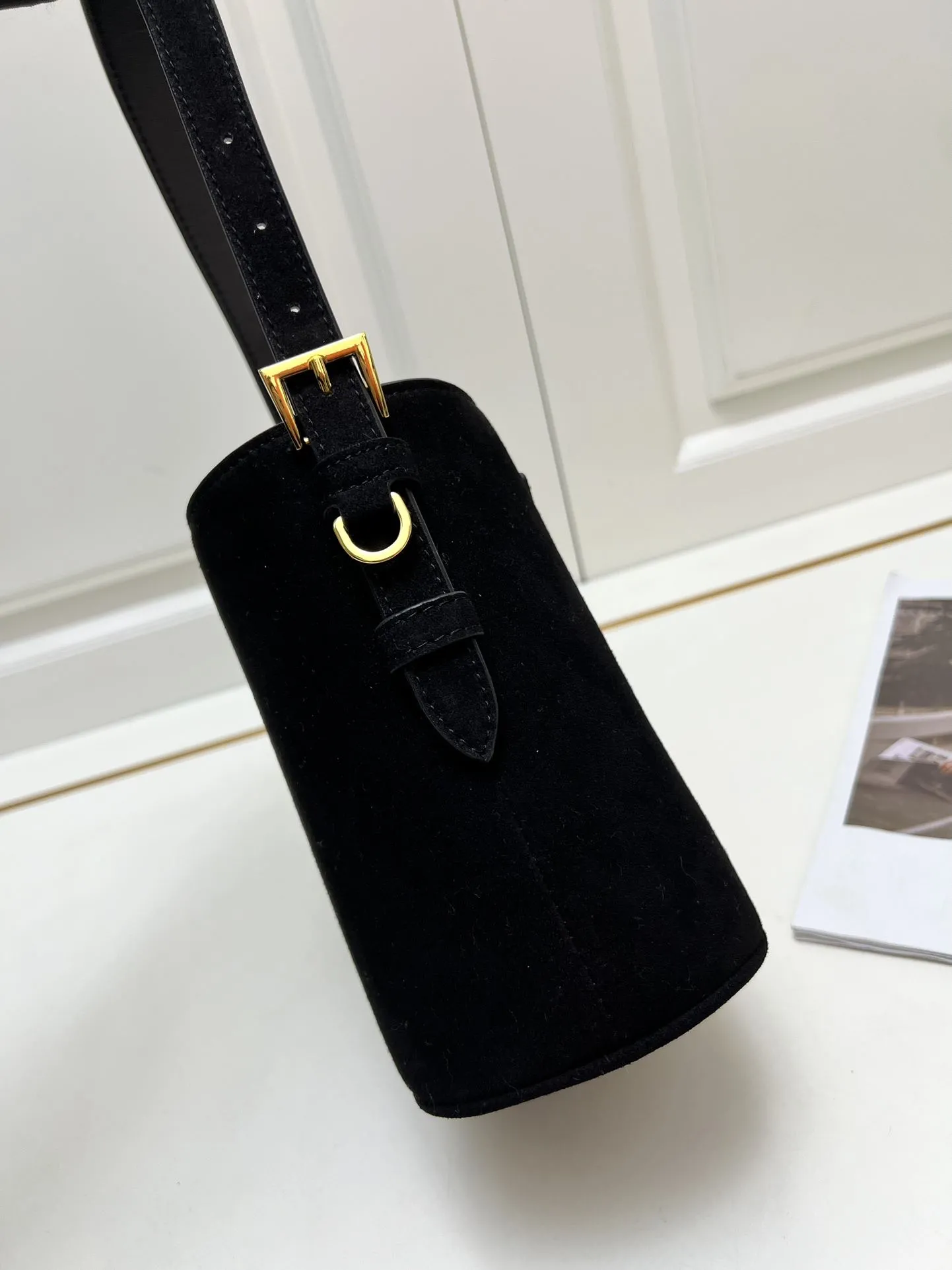 Prada Shopping Bags-381 - Image 6