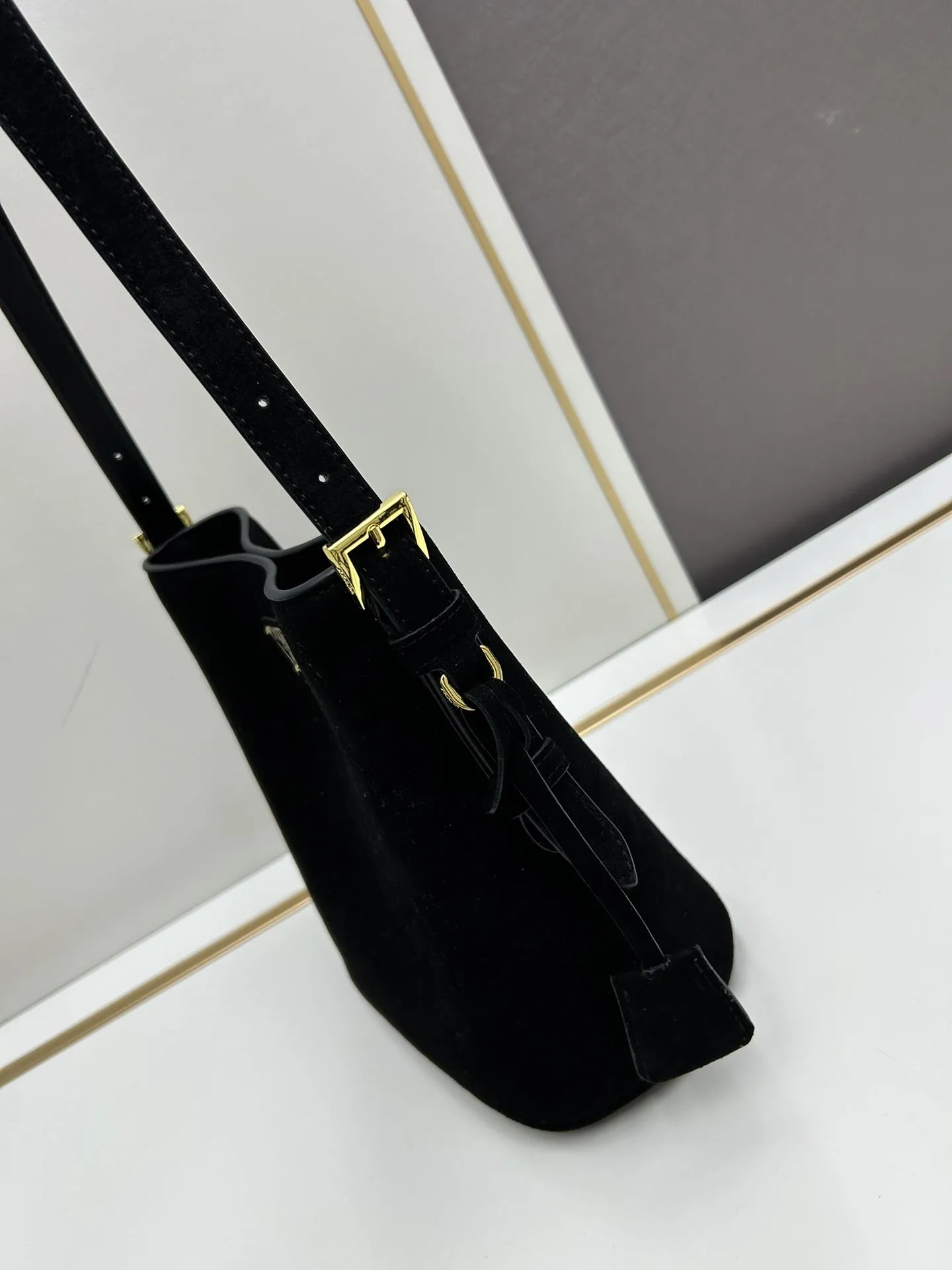 Prada Shopping Bags-383 - Image 3