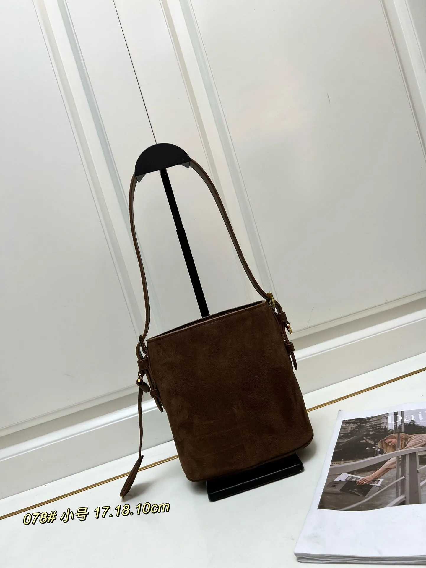 Prada Shopping Bags-384 - Image 3