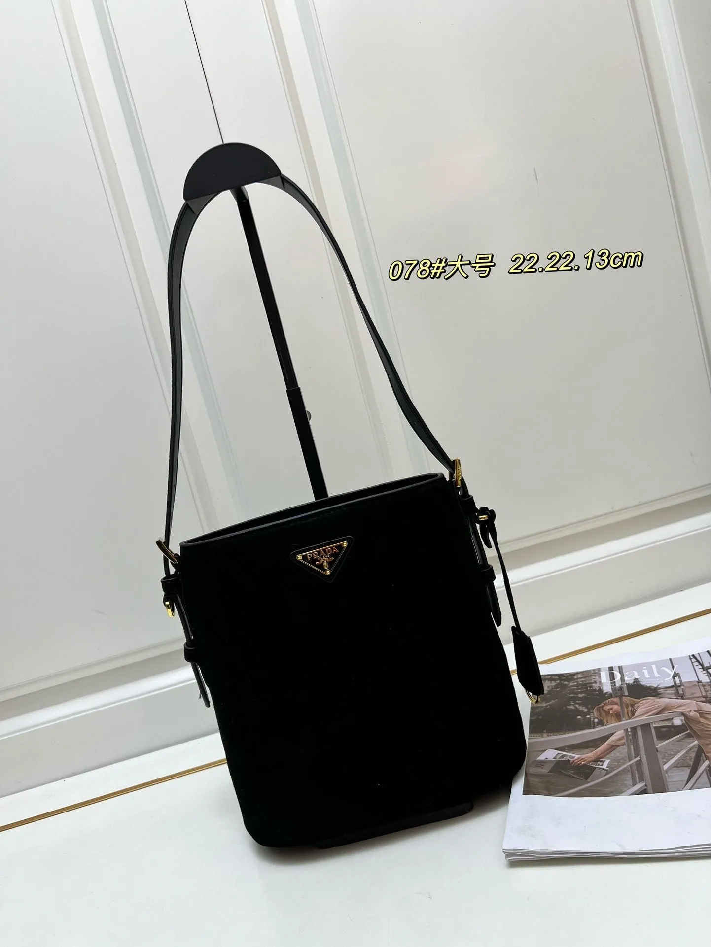Prada Shopping Bags-385