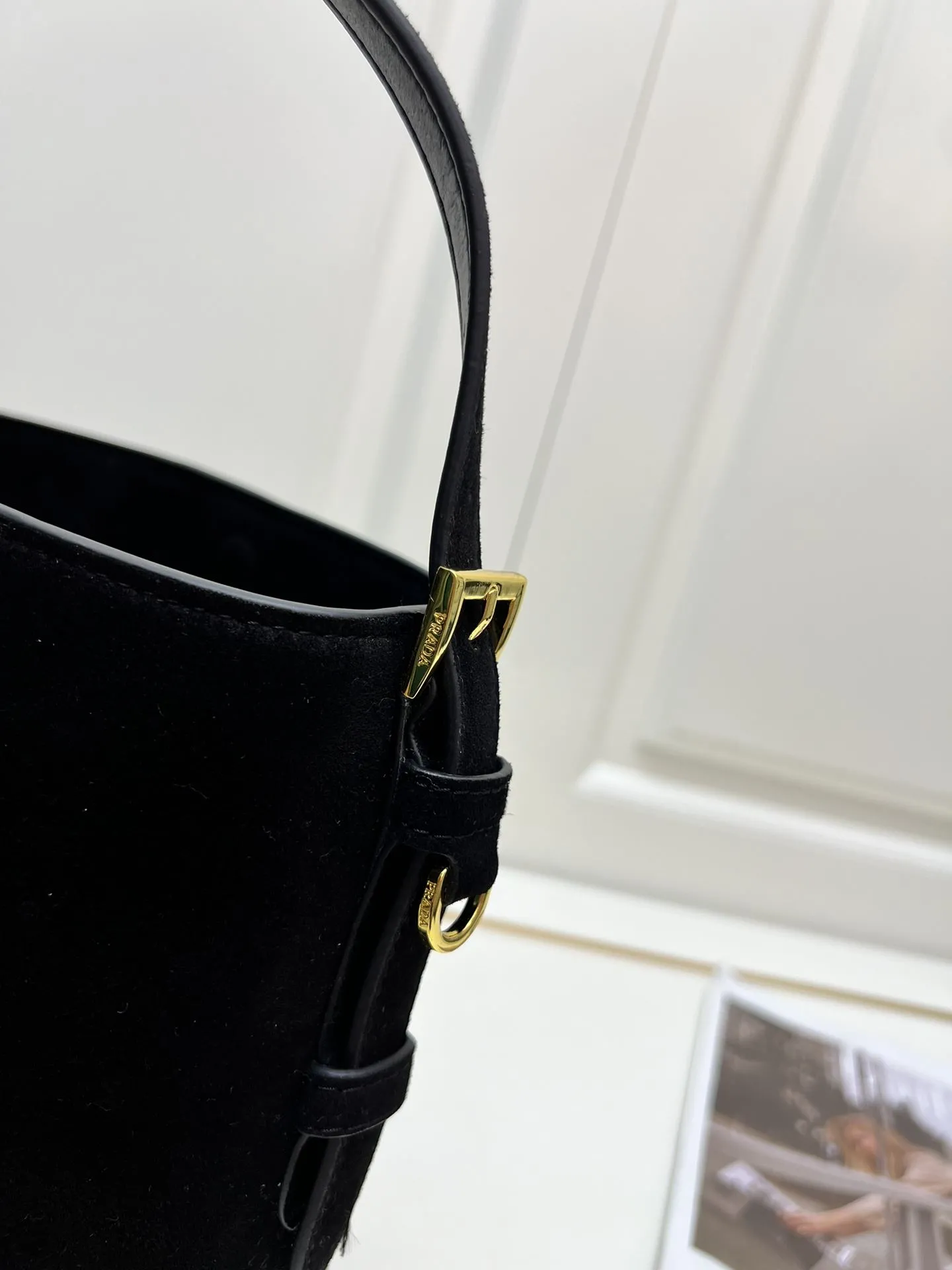 Prada Shopping Bags-385 - Image 5