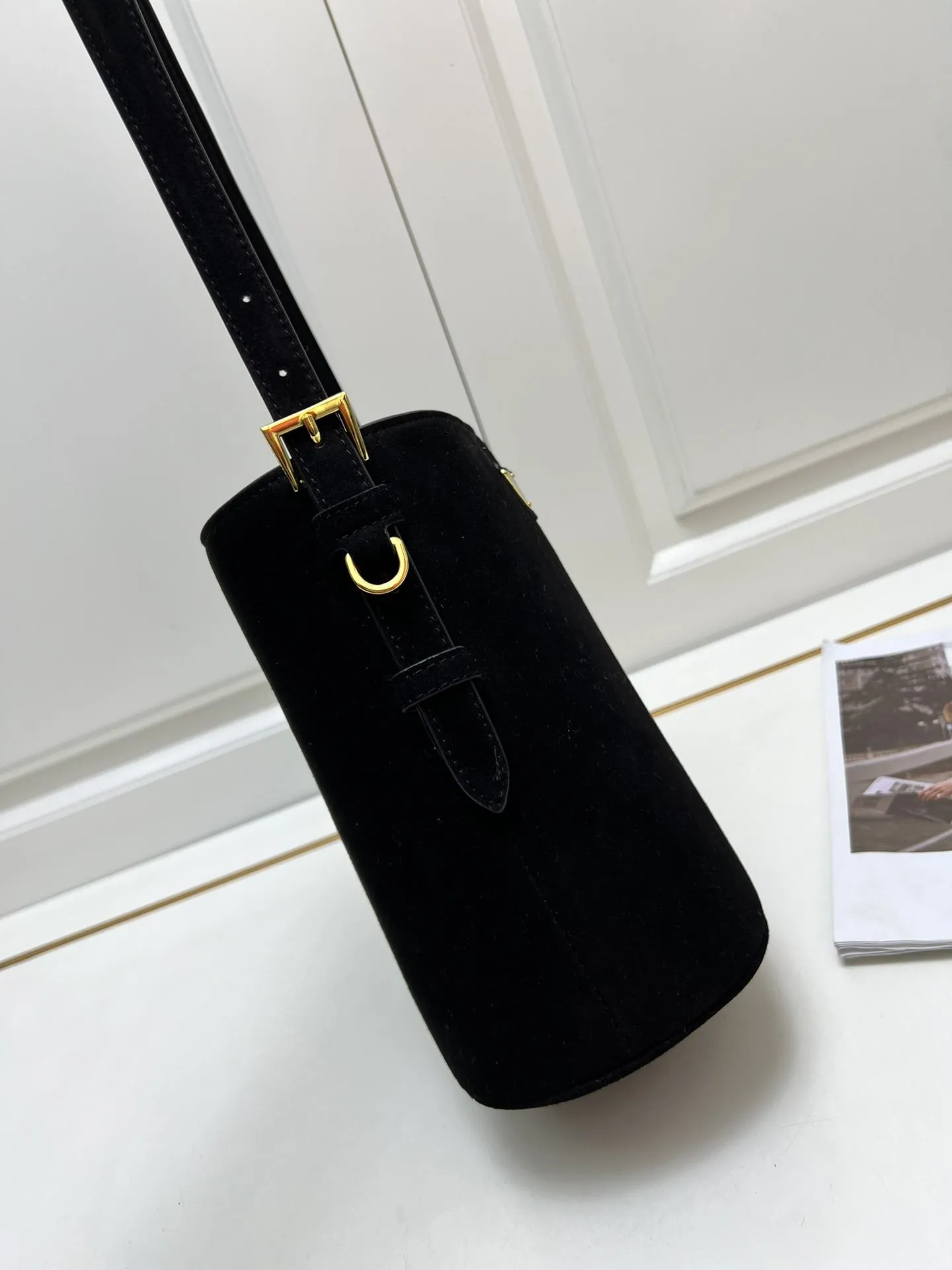 Prada Shopping Bags-385 - Image 8