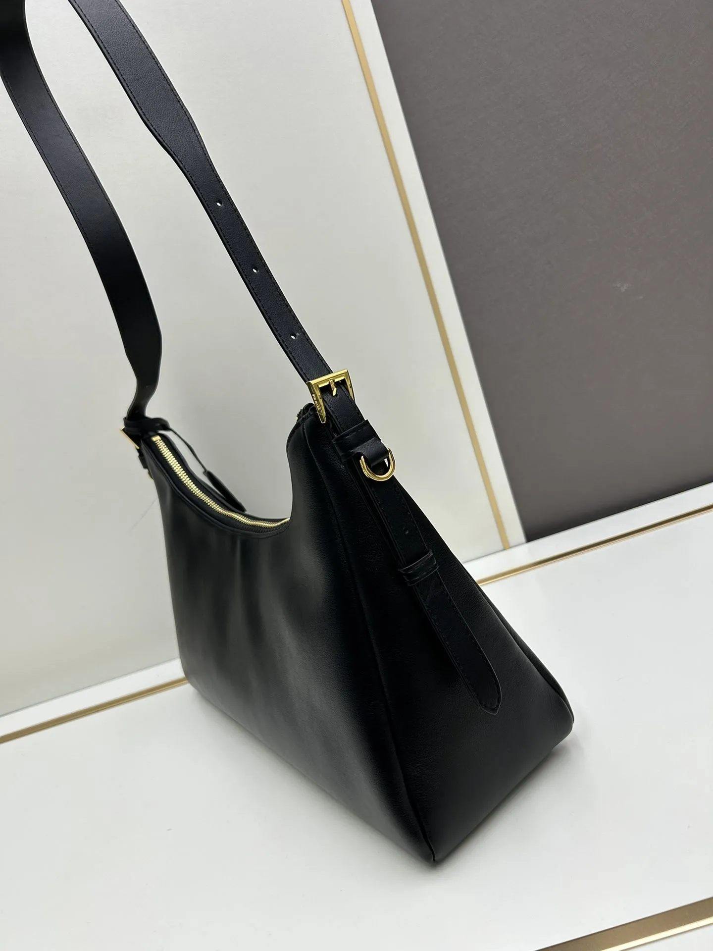 Prada Top Handle Bags-860 - Image 3