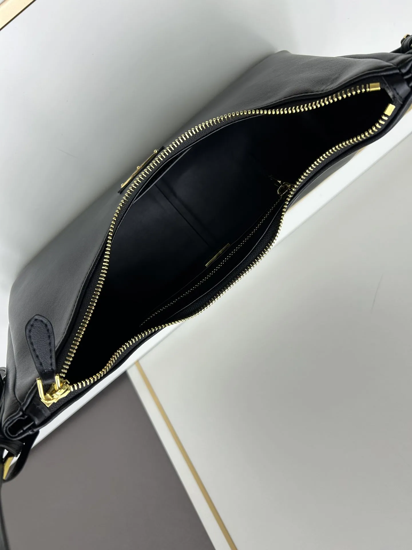 Prada Top Handle Bags-860 - Image 7