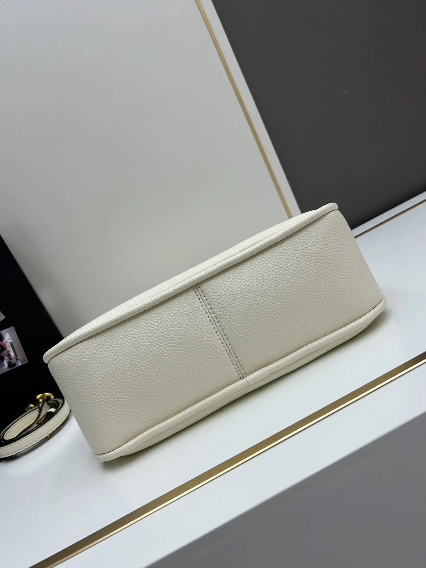 Prada Top Handle Bags-903 - Image 4