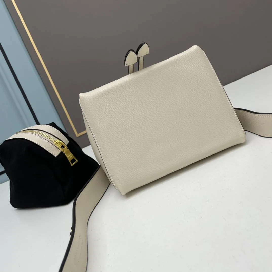 Prada Top Handle Bags-916 - Image 5