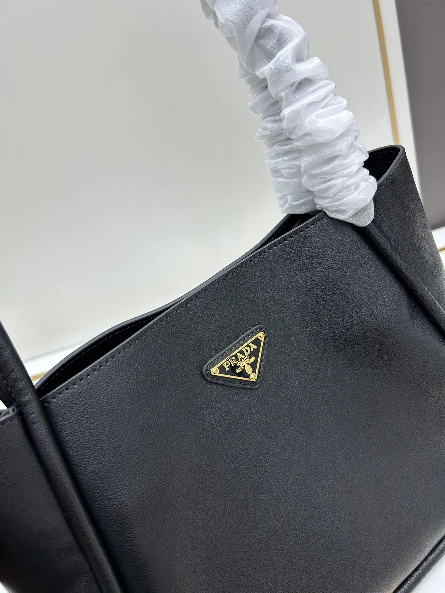 Prada Top Handle Bags-941 - Image 4