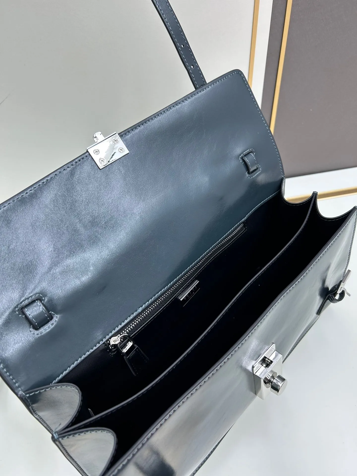 Prada Top Handle Bags-947 - Image 7