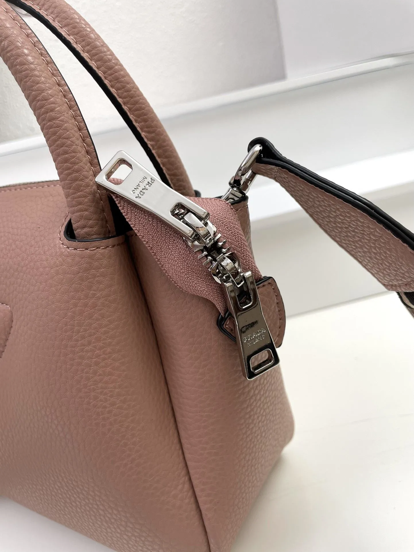 Prada Top Handle Bags-983 - Image 5