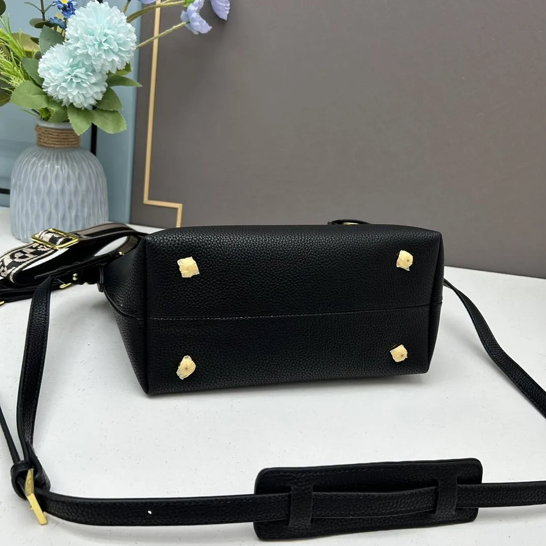 Prada Top Handle Bags-1004 - Image 5