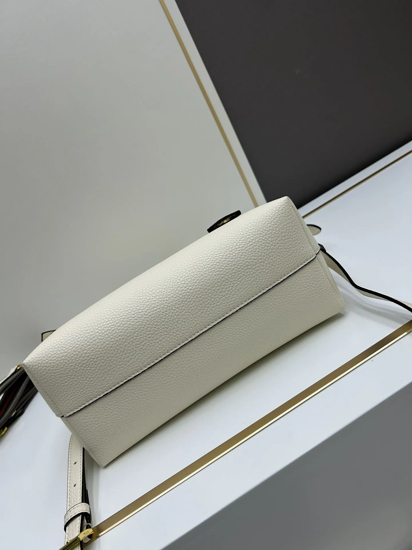 Prada Top Handle Bags-1007 - Image 5