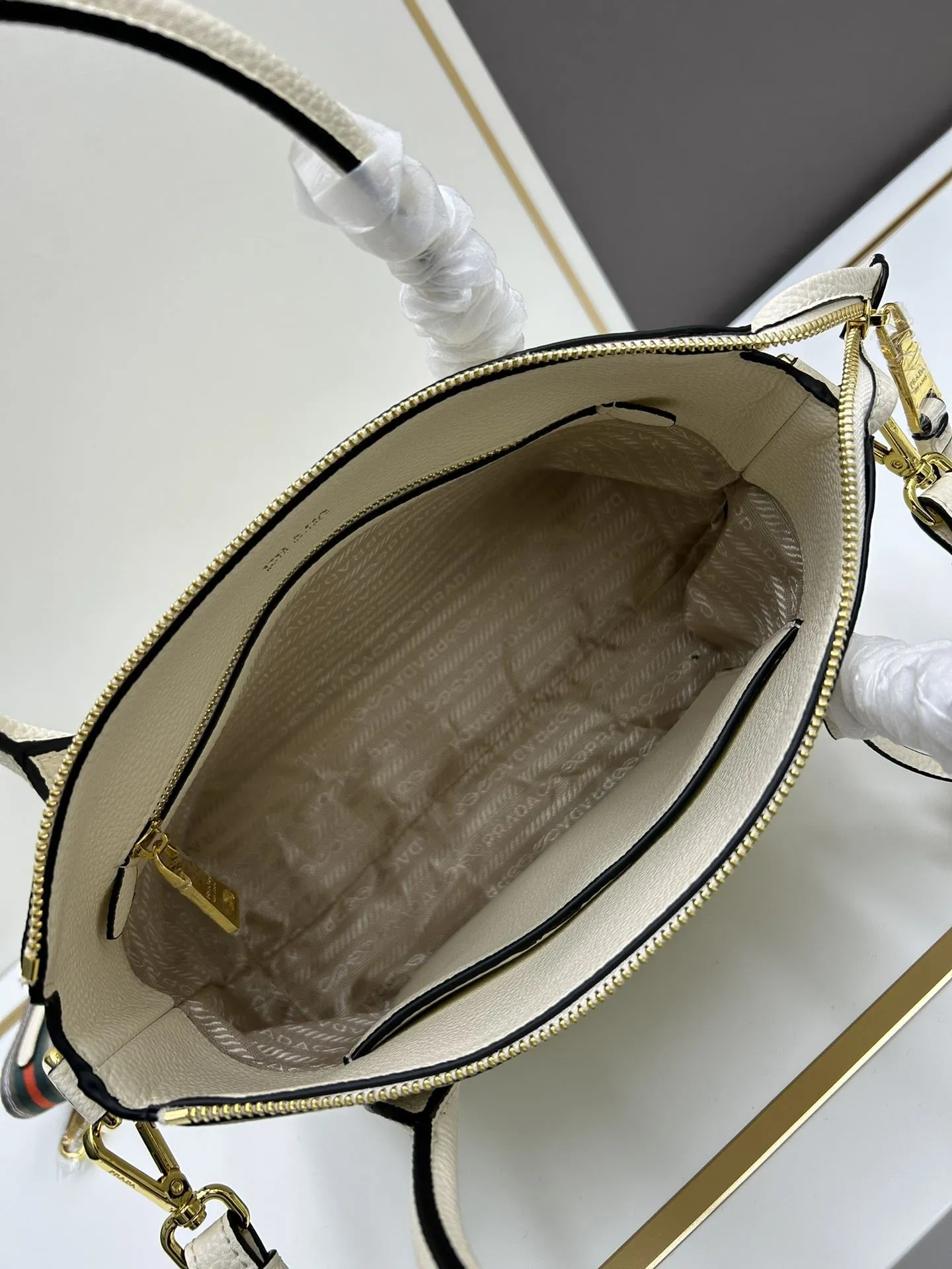 Prada Top Handle Bags-1007 - Image 7