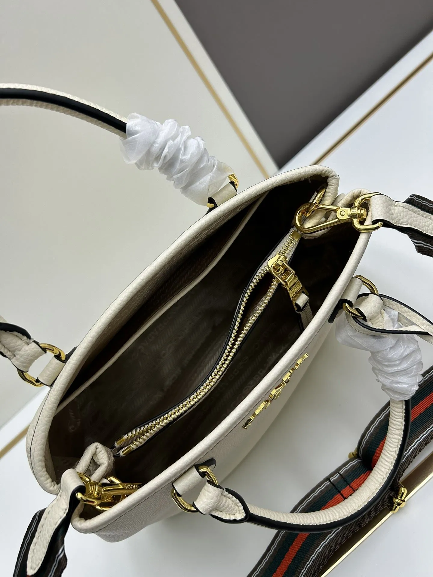 Prada Top Handle Bags-1014 - Image 7