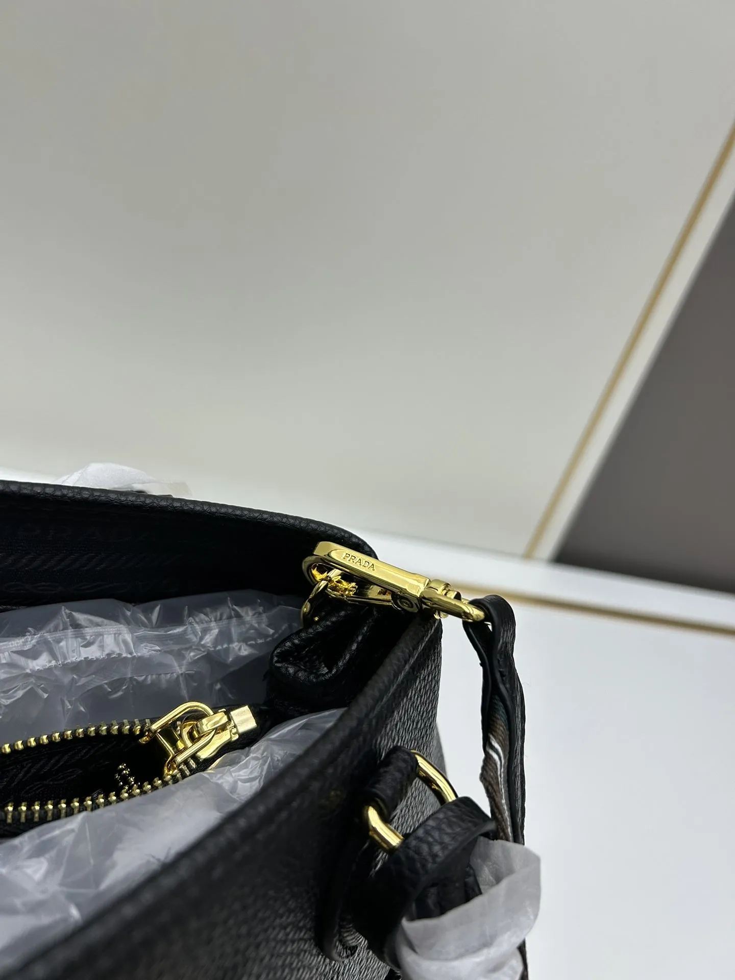 Prada Top Handle Bags-1015 - Image 6