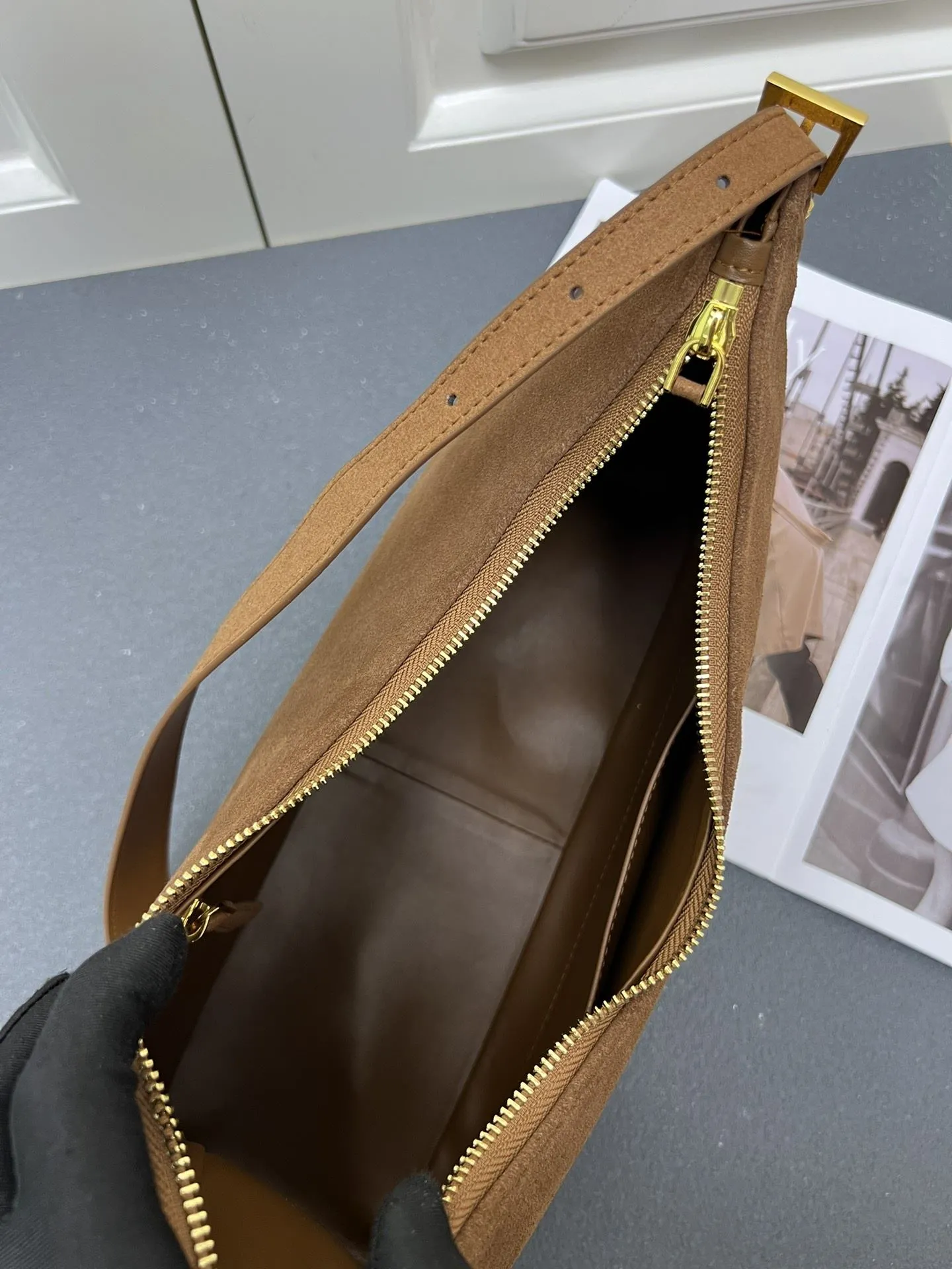 Alternative view of Prada Top Handle Bags-1023