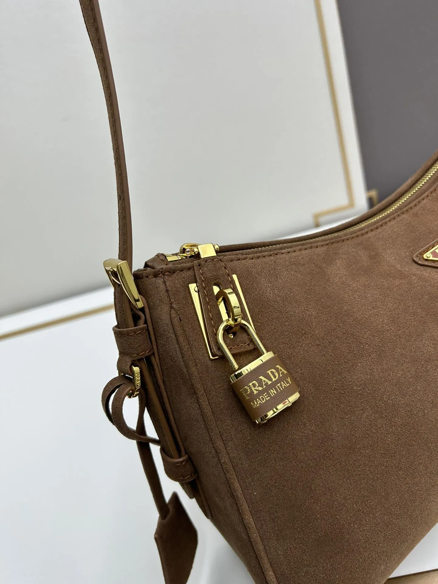 Prada Top Handle Bags-1046 - Image 4