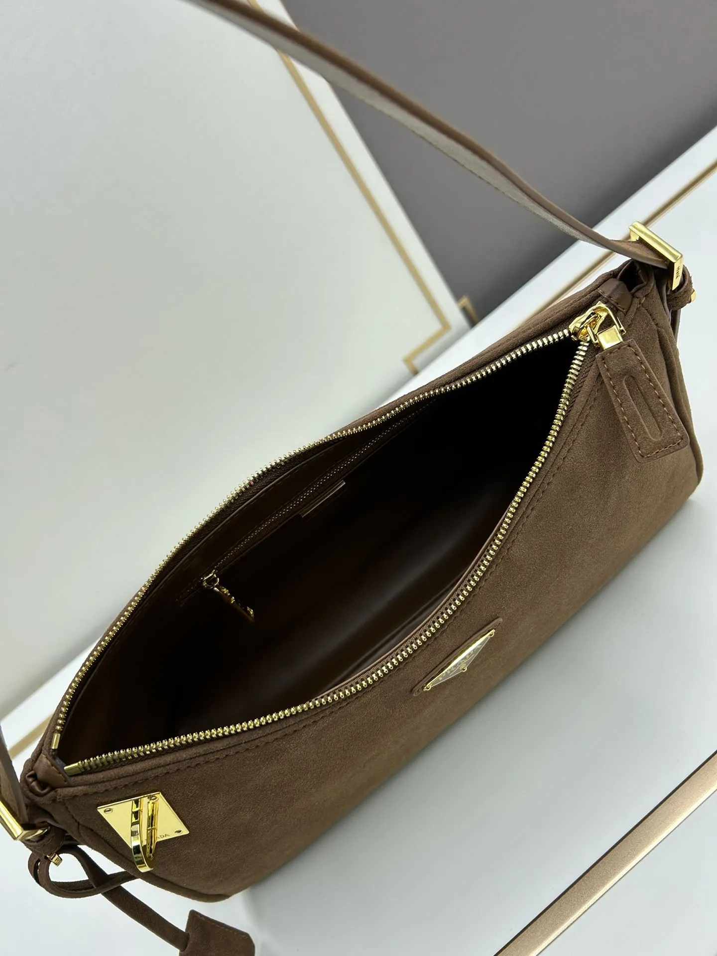 Prada Top Handle Bags-1046 - Image 6