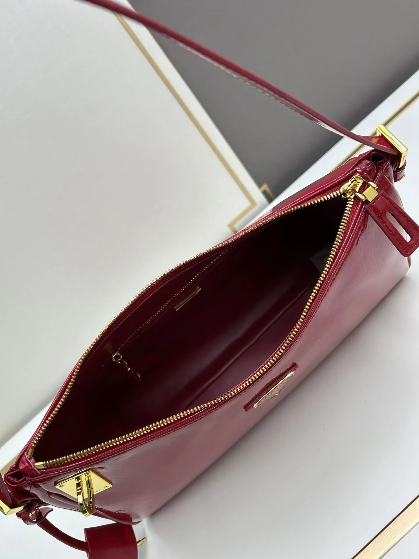 Prada Top Handle Bags-1047 - Image 7