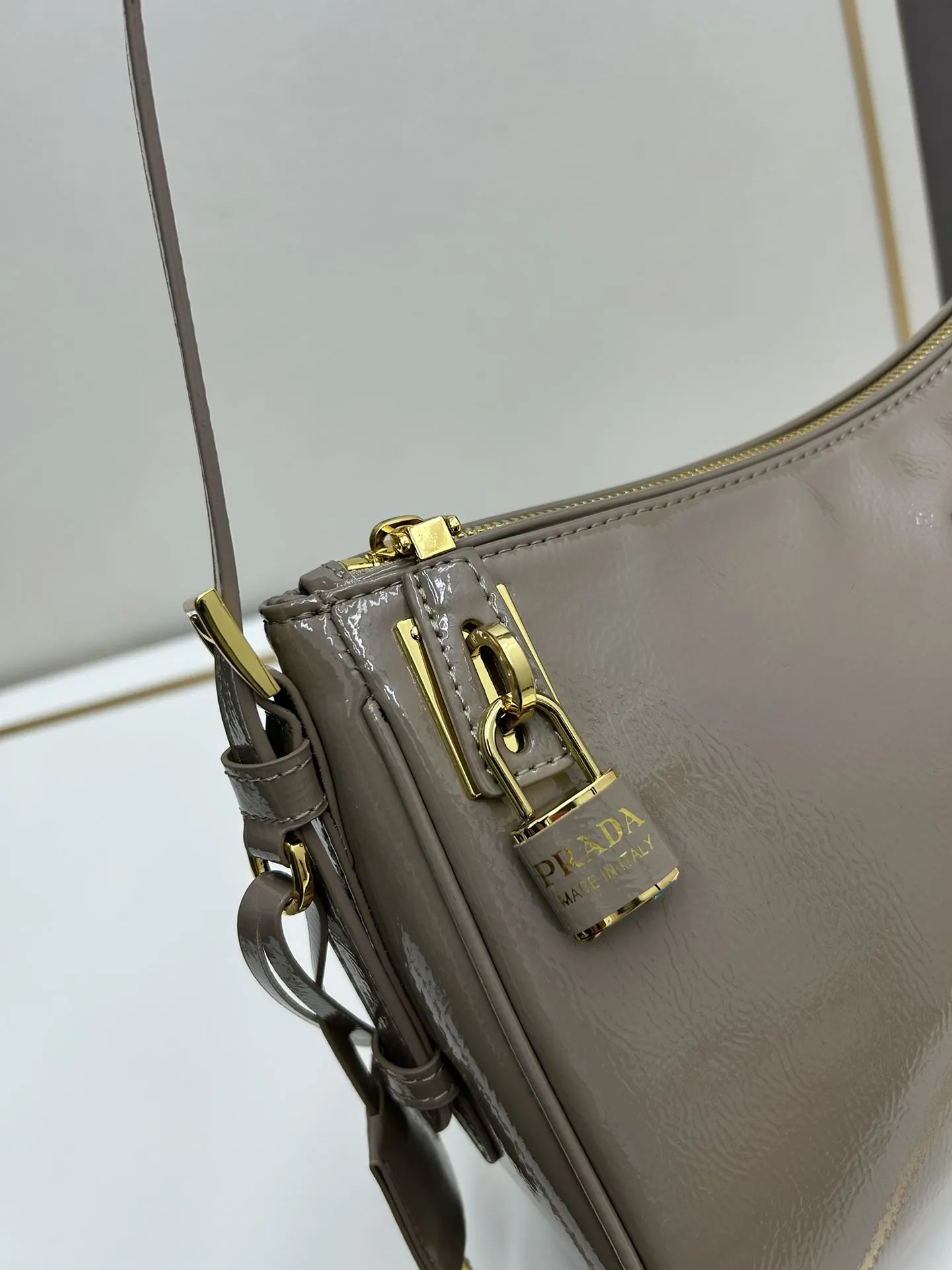 Prada Top Handle Bags-1049 - Image 4
