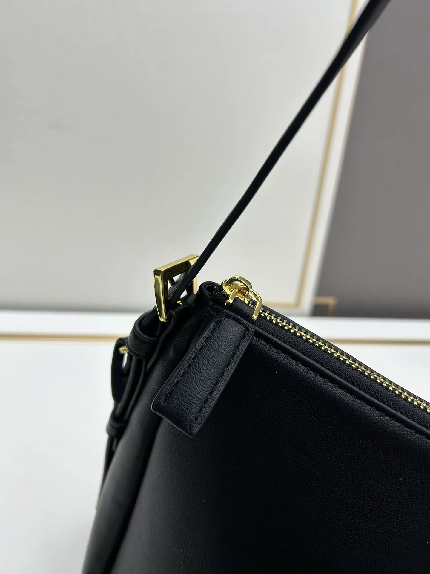Prada Top Handle Bags-1061 - Image 5