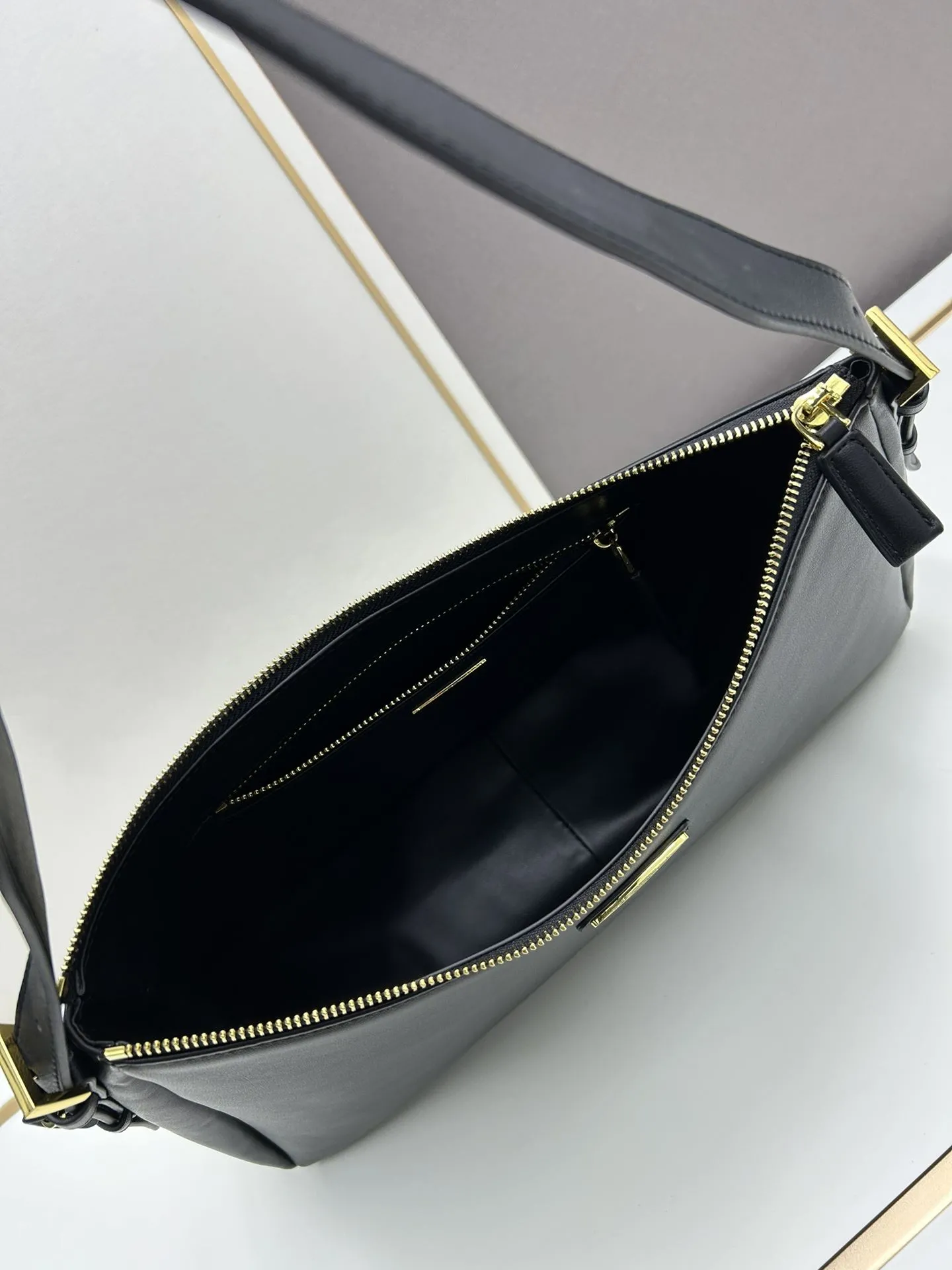 Prada Top Handle Bags-1061 - Image 6