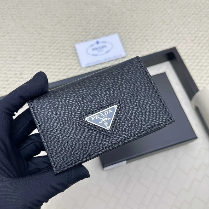 Alternative view of PradaWallets-2
