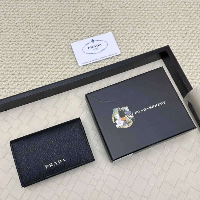 PradaWallets-8