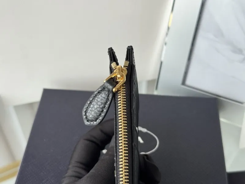 Alternative view of PradaWallets-17