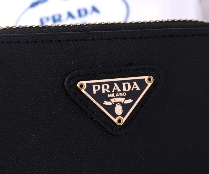 Alternative view of PradaWallets-31
