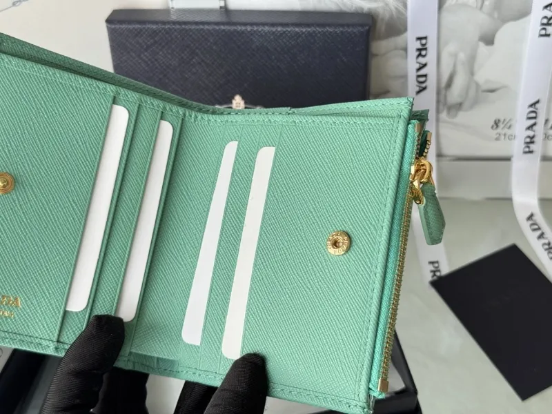Alternative view of PradaWallets-61