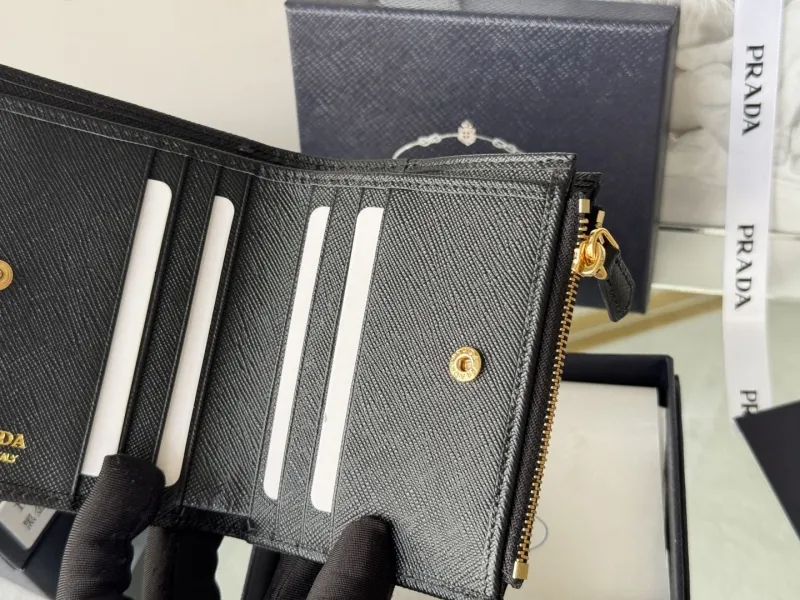Alternative view of PradaWallets-62