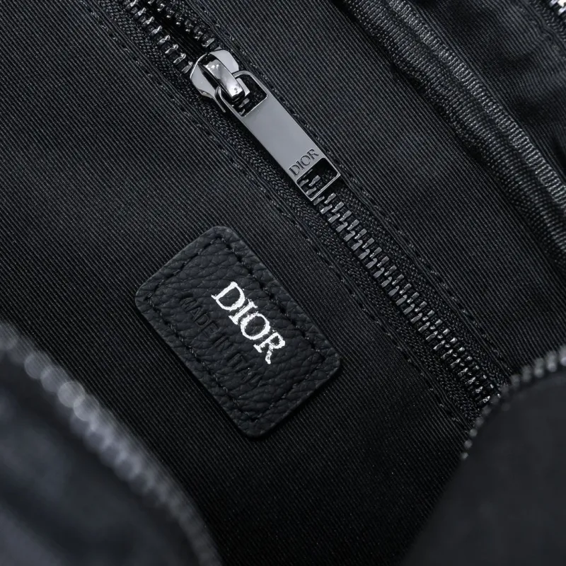 Dior Cosmetic Bags-14 - Image 8