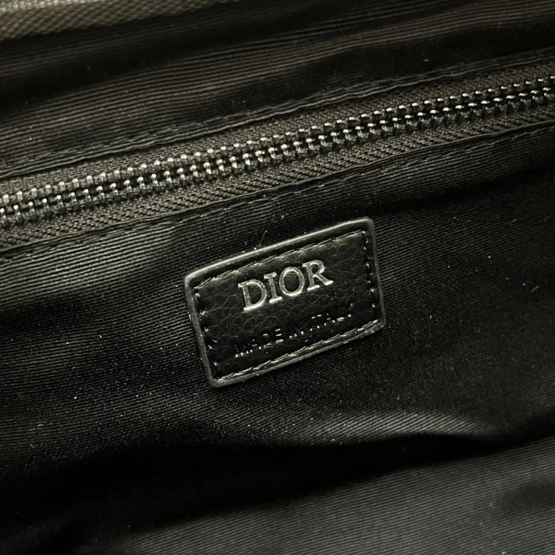 Dior Cosmetic Bags-16 - Image 9