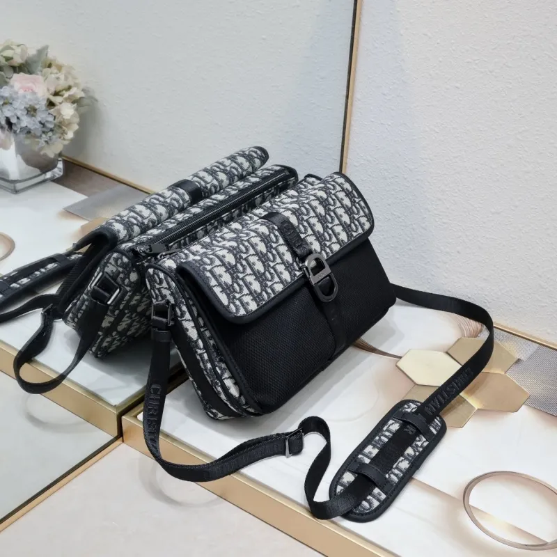 Alternative view of Dior Satchel bags-118