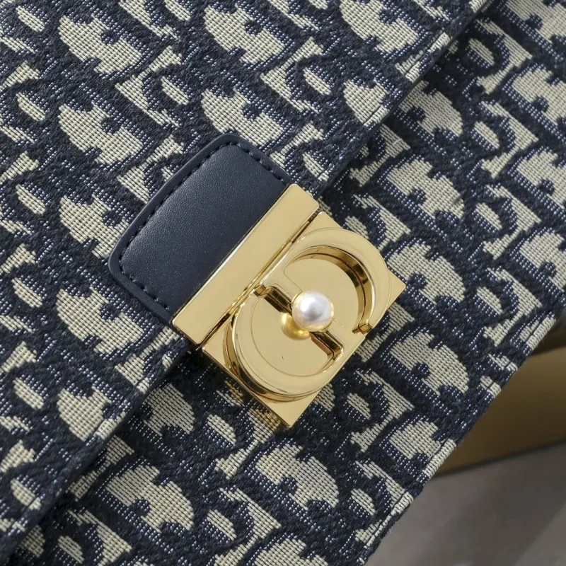 Alternative view of Dior Satchel bags-183