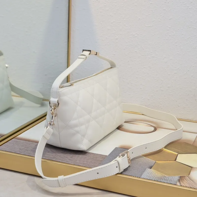 Alternative view of Dior Satchel bags-220
