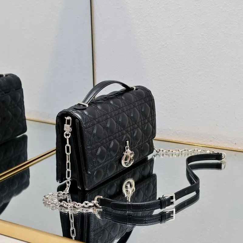 Alternative view of Dior Satchel bags-226