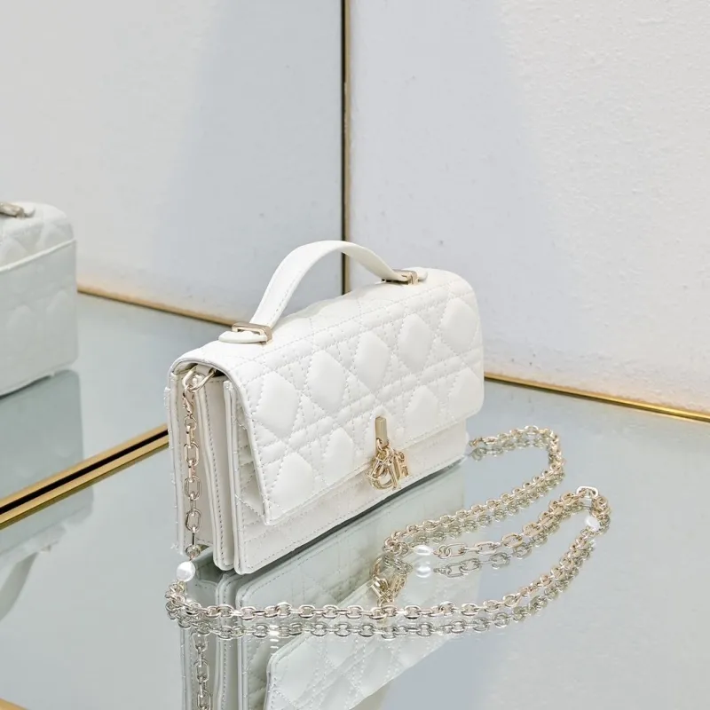 Alternative view of Dior Satchel bags-227
