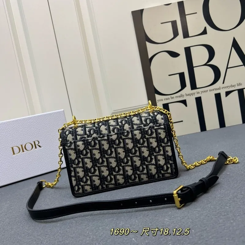 Alternative view of Dior Satchel bags-372