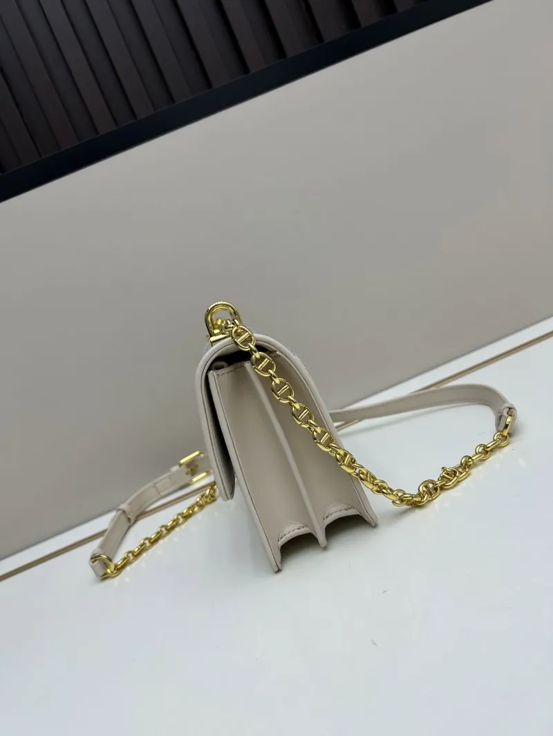 Alternative view of Dior Satchel bags-389
