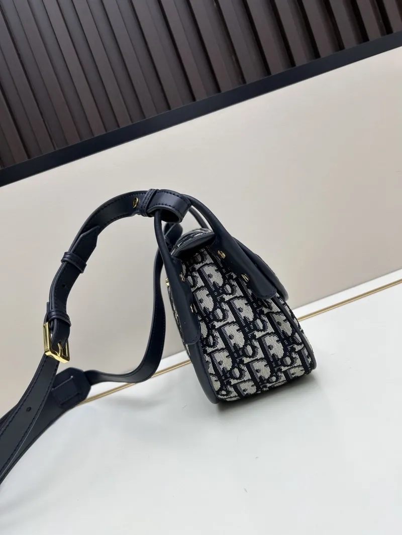 Alternative view of Dior Satchel bags-392