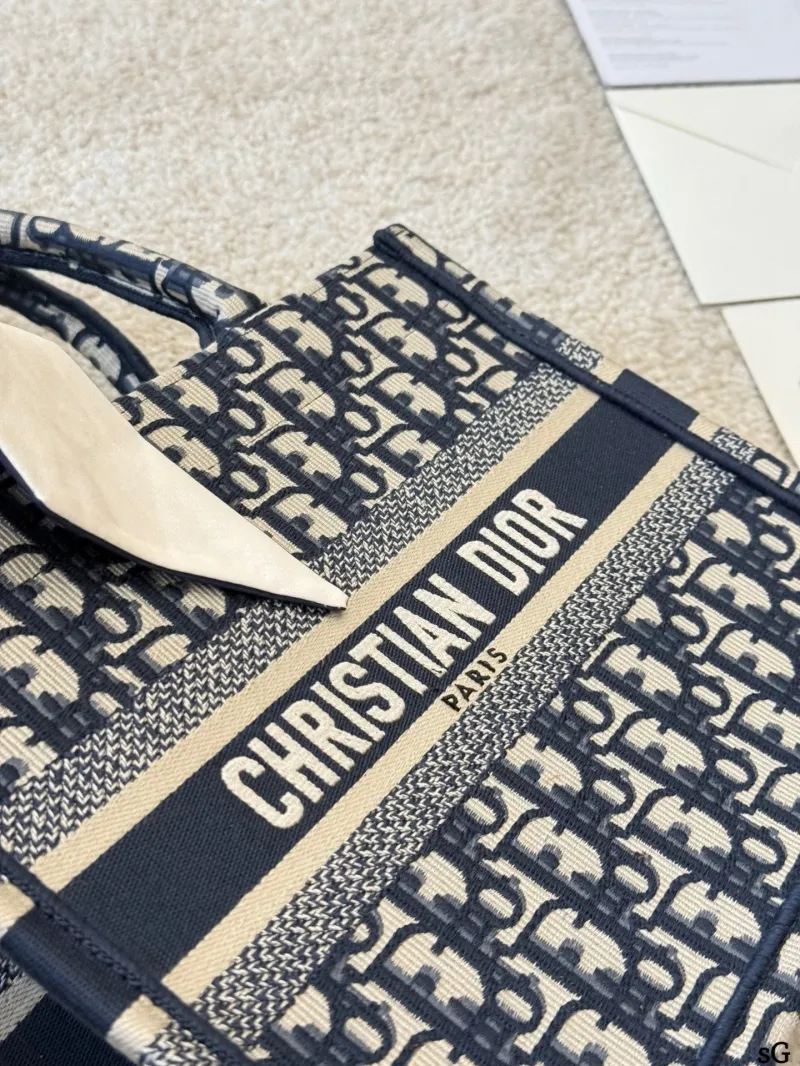 Dior Shopping Bags-1 - Image 5