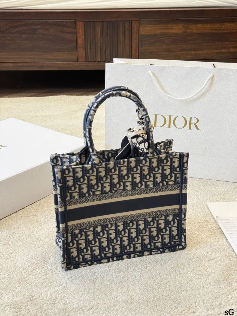 Dior Shopping Bags-1 - Image 8