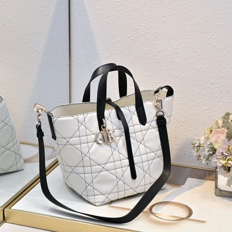 Alternative view of Dior Shopping Bags-3