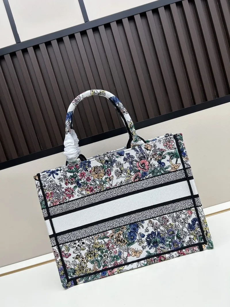 Dior Shopping Bags-8 - Image 3